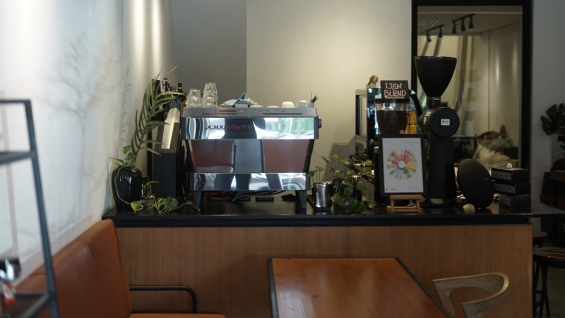 Bar Coffee Shop Steam & Brew Semarang