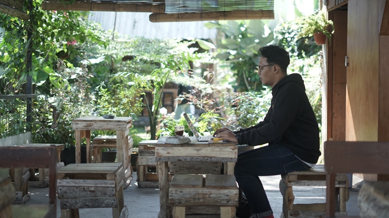 Sani (LUDEN) di Tepikota Coffee Salatiga