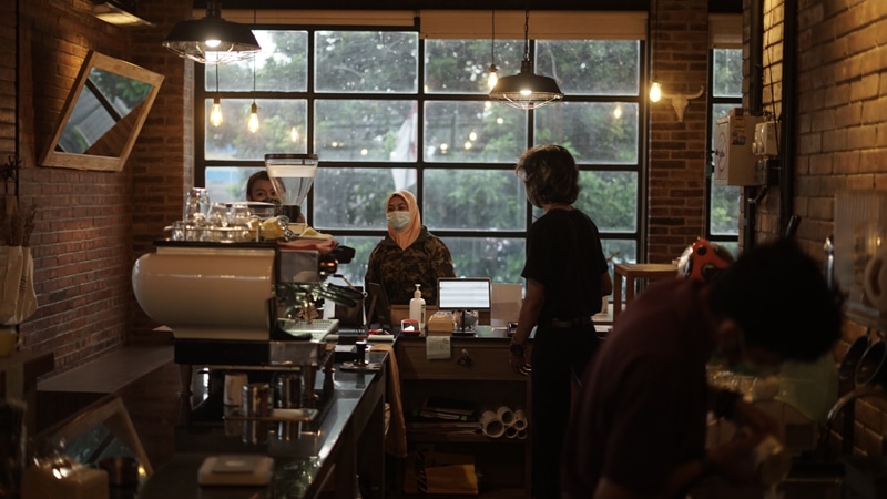 Bar Coffee Shop The Cabin Magelang
